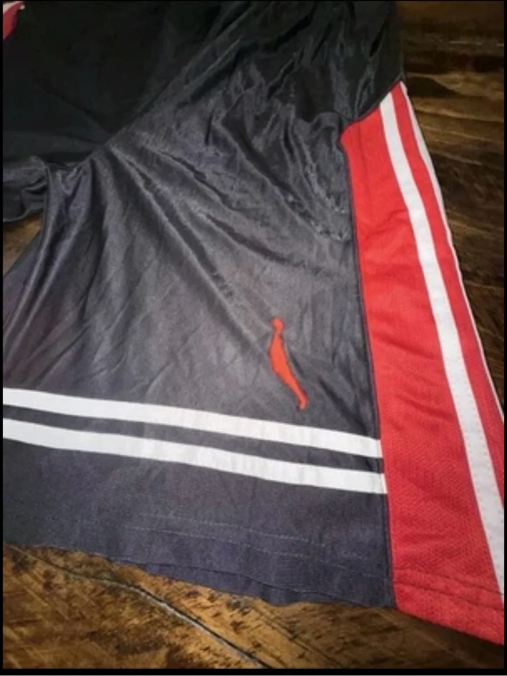 Retro Vintage Air Jordan Silky Basketball Shorts Men’s Medium Black Red Y2K